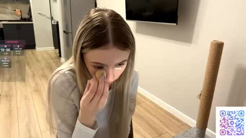 Kate online show from April 19, 7:49 pm