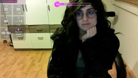 secretmia94 online show from January 18, 8:27 pm