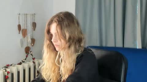 secrettier online show from April 27, 5:15 am