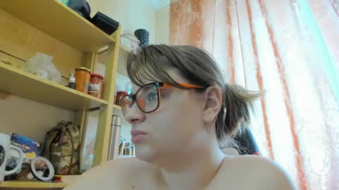 seductive_she_wolf online show from April 23, 12:29 pm