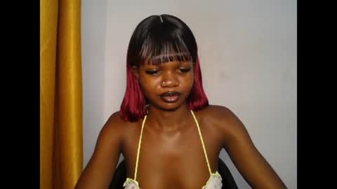 seductive_sugar247 online show from June 12, 3:03 am