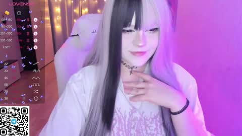 Selena  online show from February 5, 4:37 am