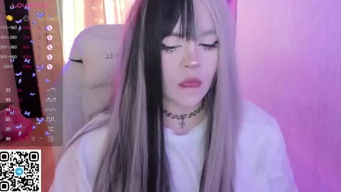 Selena  online show from March 11, 6:28 am