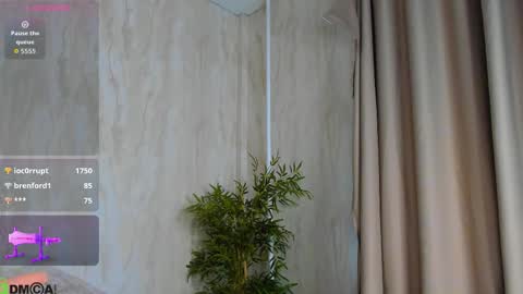 Selena online show from February 20, 6:19 am