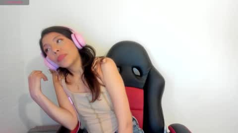 Selena online show from March 7, 6:59 pm