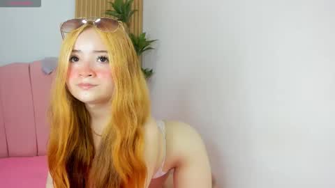 Selena online show from March 30, 3:39 am