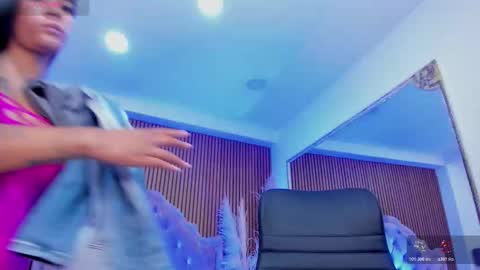 selenastonne online show from January 8, 8:02 pm