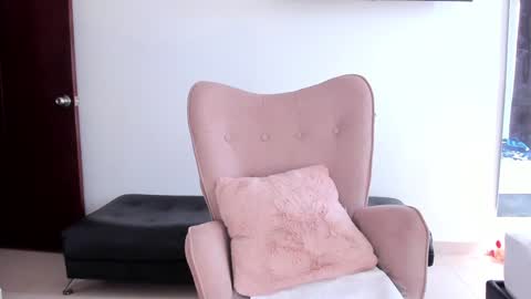 Alejandra  online show from January 13, 7:10 pm