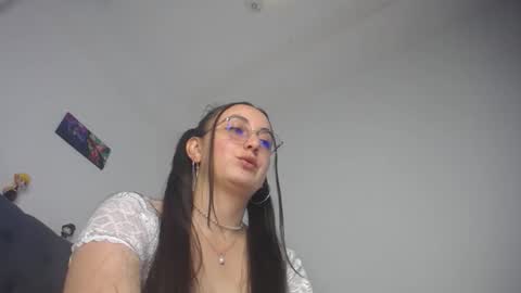 selene_swee online show from November 24, 3:30 am