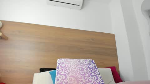 selene online show from April 21, 1:42 am