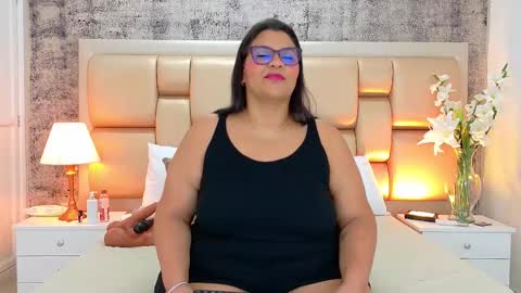 Selenna Cooper online show from December 2, 12:07 pm