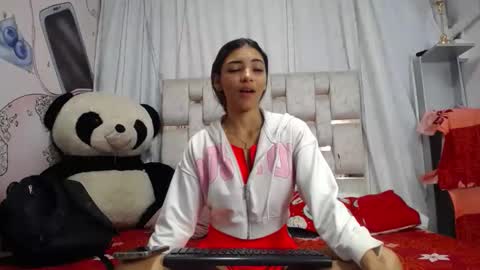 Anne online show from April 22, 1:08 pm