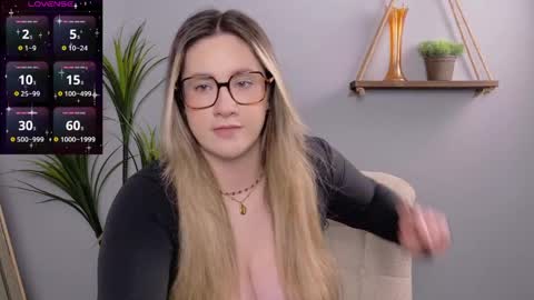 Selina Mae online show from March 26, 3:08 am