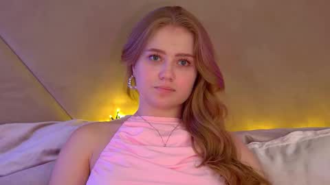 SelinSwarovski online show from September 22, 7:34 pm