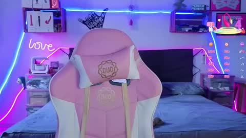 Selvaggia Del Caribe online show from January 13, 5:50 pm