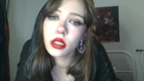 goddess esme  online show from January 17, 11:51 pm