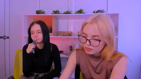 Snapshot of sendi_cais chatting on October 26, 9:05 am Sendi online show from October 26, 9:05 am