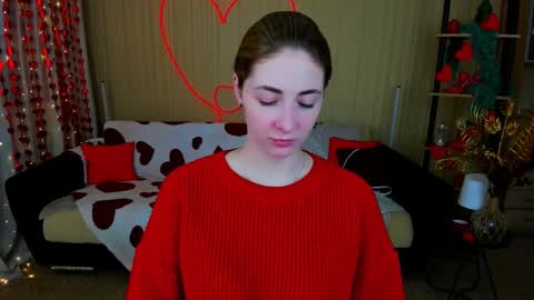 sensitiveheartt online show from February 15, 8:08 pm