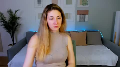 sensitiveheartt online show from April 26, 8:06 pm