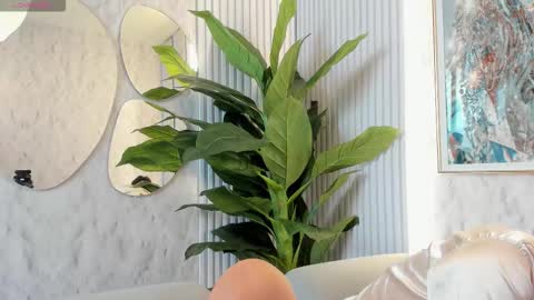 Sophie     online show from November 18, 3:02 pm