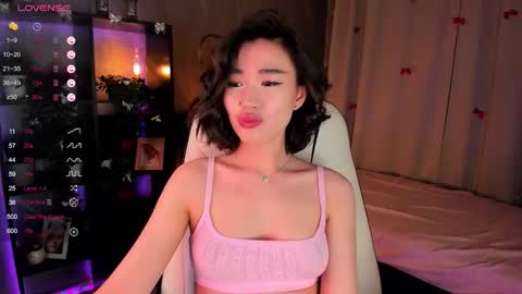 Kiki online show from February 7, 5:06 pm