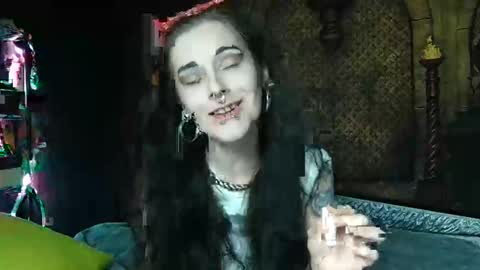 Seraphin Munster online show from March 19, 6:12 pm