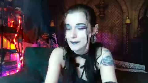 Seraphin Munster online show from November 12, 6:06 pm