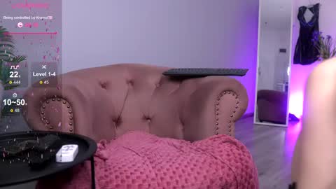 SerenaGrant online show from February 12, 1:49 pm