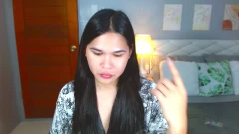 serenastra online show from March 9, 2:20 pm