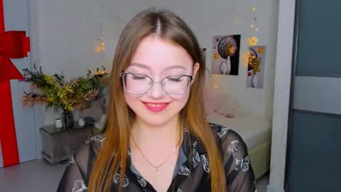 Snapshot of sereneflame chatting on February 24, 4:04 pm Ophelia online show from February 24, 4:04 pm