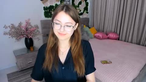 Snapshot of sereneflame chatting on March 7, 4:11 pm Ophelia online show from March 7, 4:11 pm