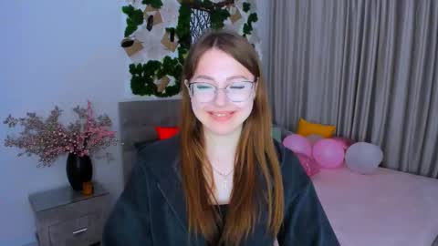 Snapshot of sereneflame chatting on March 3, 4:10 pm Ophelia online show from March 3, 4:10 pm