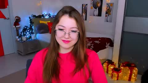 Snapshot of sereneflame chatting on December 28, 8:37 am Ophelia online show from December 28, 8:37 am