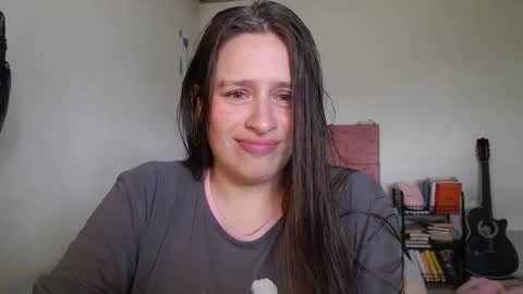 serenity_crystal online show from May 11, 5:43 pm
