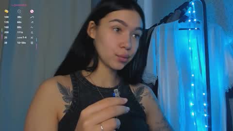 Snapshot of sergantt53 chatting on October 12, 3:20 am Ariana online show from October 12, 3:20 am