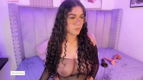 Danna  online show from April 22, 2:30 am