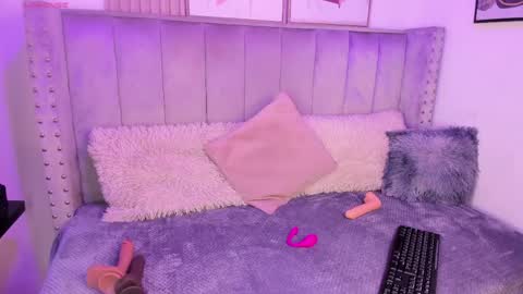 Danna  online show from April 28, 3:21 am