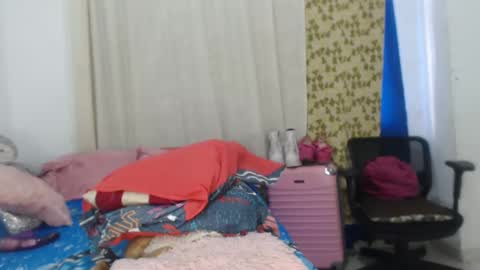 Snapshot of sex_forever77 chatting on February 27, 5:15 pm Karol y antony online show from February 27, 5:15 pm