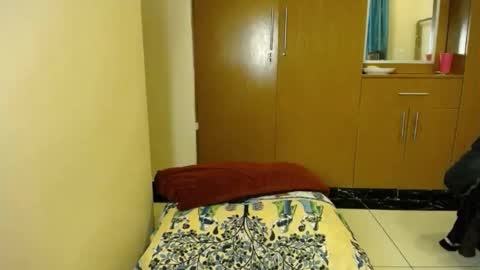 Mari online show from February 25, 2:37 pm