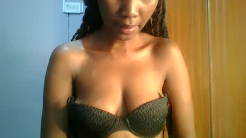 Snapshot of sexie_love chatting on September 21, 5:39 am Nancy online show from September 21, 5:39 am