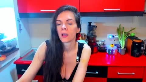 Snapshot of sexqueen1111 chatting on March 10, 2:28 am sexqueen1111 online show from March 10, 2:28 am