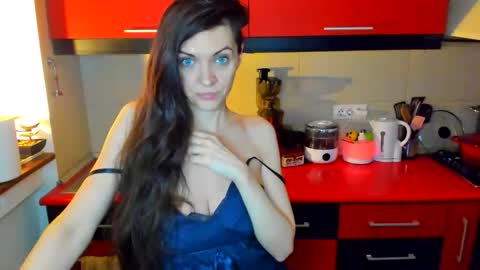 Snapshot of sexqueen1111 chatting on September 29, 5:56 am sexqueen1111 online show from September 29, 5:56 am