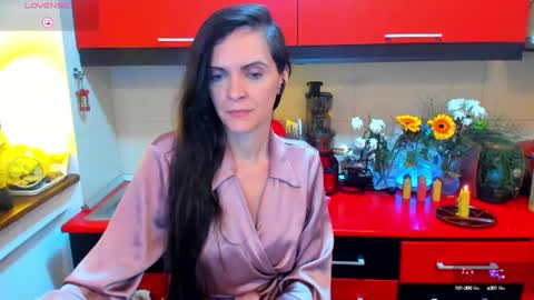 Snapshot of sexqueen1111 chatting on January 21, 4:10 am sexqueen1111 online show from January 21, 4:10 am