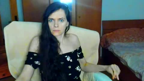 Snapshot of sexqueen1111 chatting on October 8, 2:38 am sexqueen1111 online show from October 8, 2:38 am