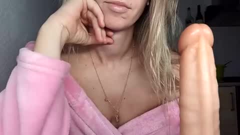 Verona online show from June 11, 2:53 am