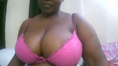 sexxi_ebony online show from April 2, 1:52 pm