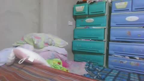 sexxxymomsh online show from March 11, 6:39 am