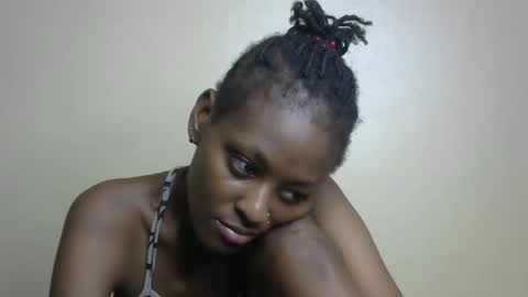 Snapshot of sexxy_bum23 chatting on February 25, 12:14 am sexxy bum online show from February 25, 12:14 am