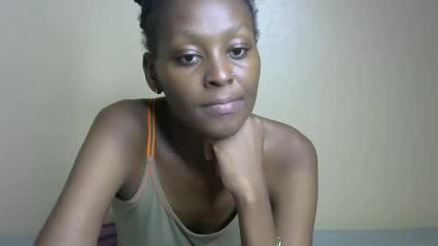 Snapshot of sexxy_bum23 chatting on February 8, 2:36 am sexxy bum online show from February 8, 2:36 am