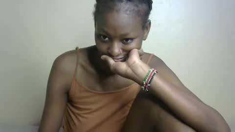 Snapshot of sexxy_bum23 chatting on February 5, 10:30 am sexxy bum online show from February 5, 10:30 am